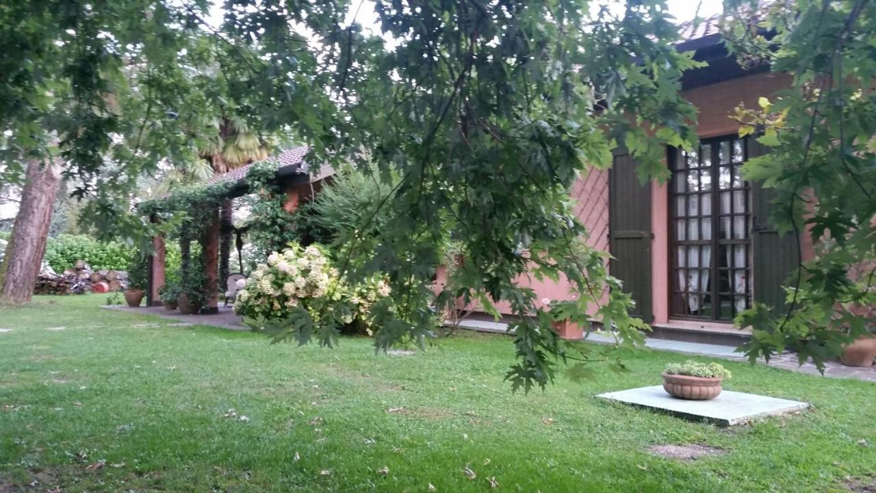 B&B Al Roncaccio Calco  Экстерьер фото
